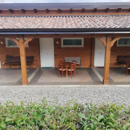 Farm stay Bioagriturismo Tenuta Montenuovo Calvera